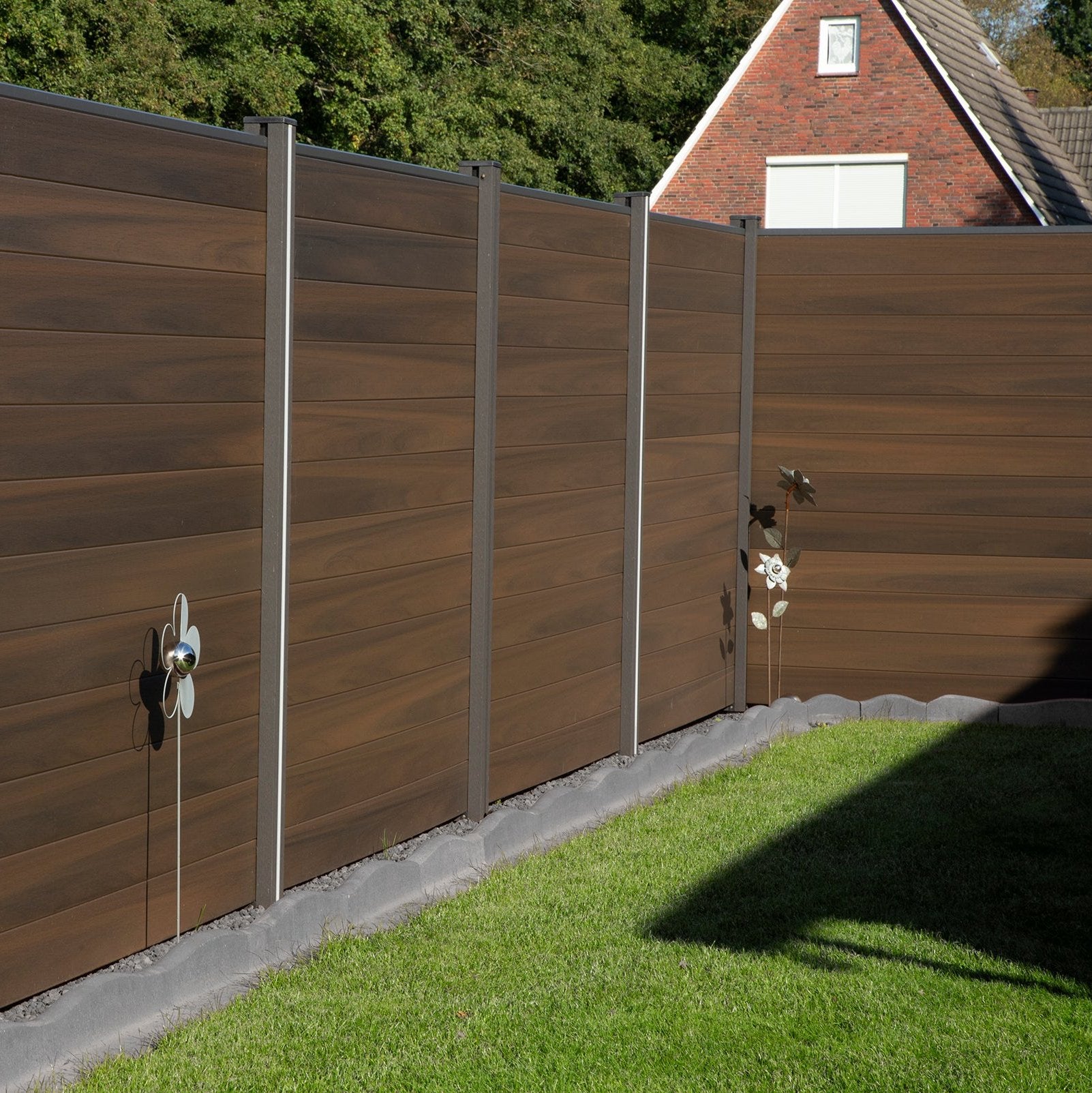 WPC-Steckzaunpfosten zum Einbetonieren