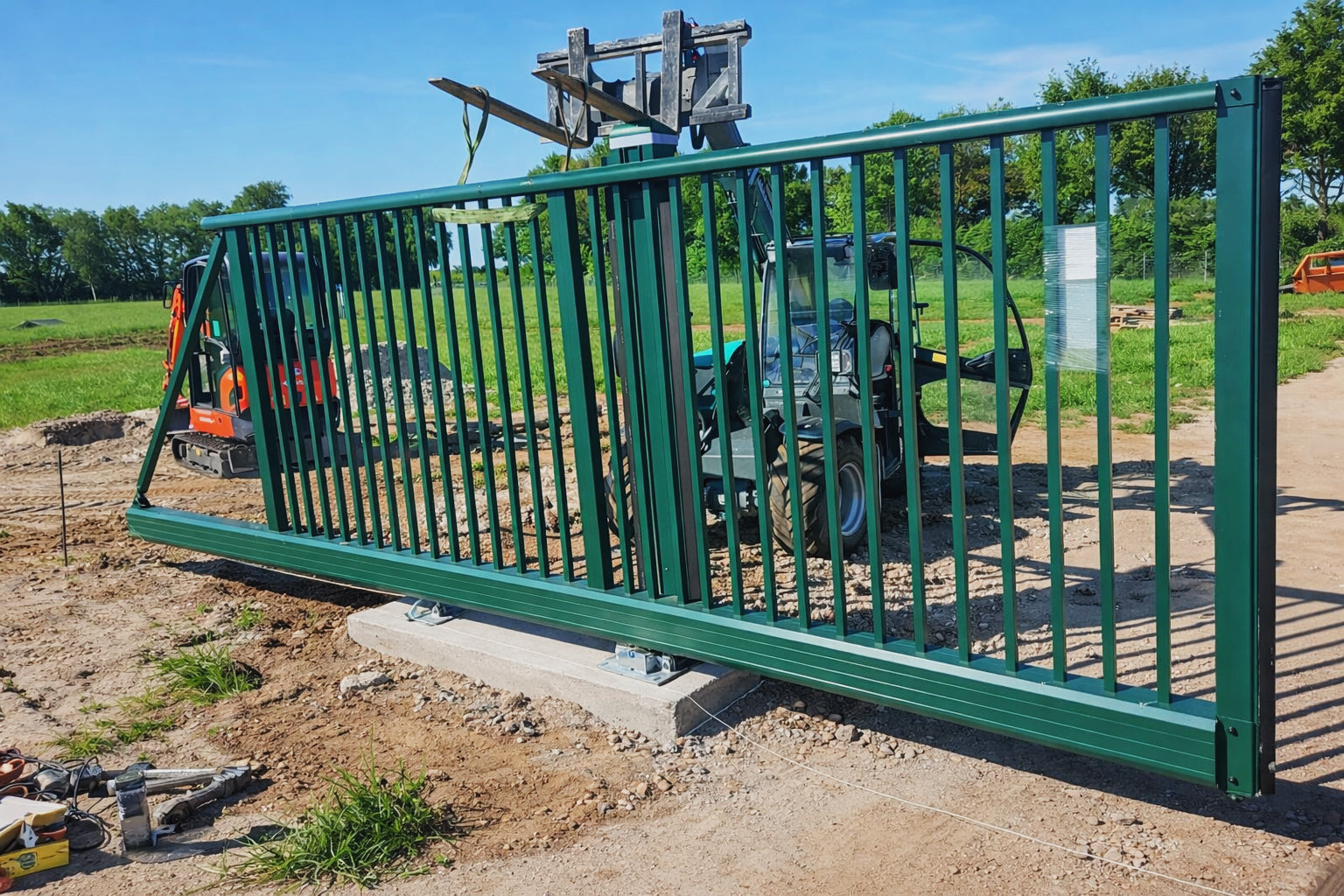 Schiebetor auf Maß – robust, sicher und individuell